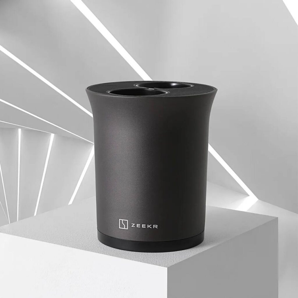 Подставка для хранения микрофона ZEEKR