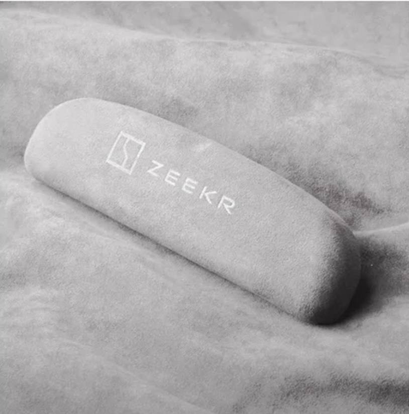 Органайзер для сонцезахисних окулярів ZEEKR 001